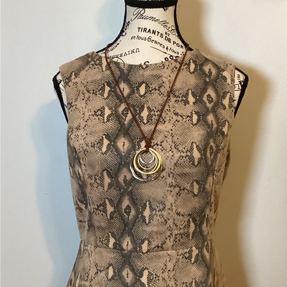 SHE & SKY SLEEVELESS SNAKESKIN FULLY LINED MINI DRESS SIZE MED - Picture 1 of 8